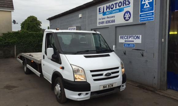 E AND J Motors, MOT centre in Wallingford and Oxfordshire and Recovery Van